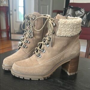 🆕Vince Camuto Suede Tan Lace-Up Ankle Boots